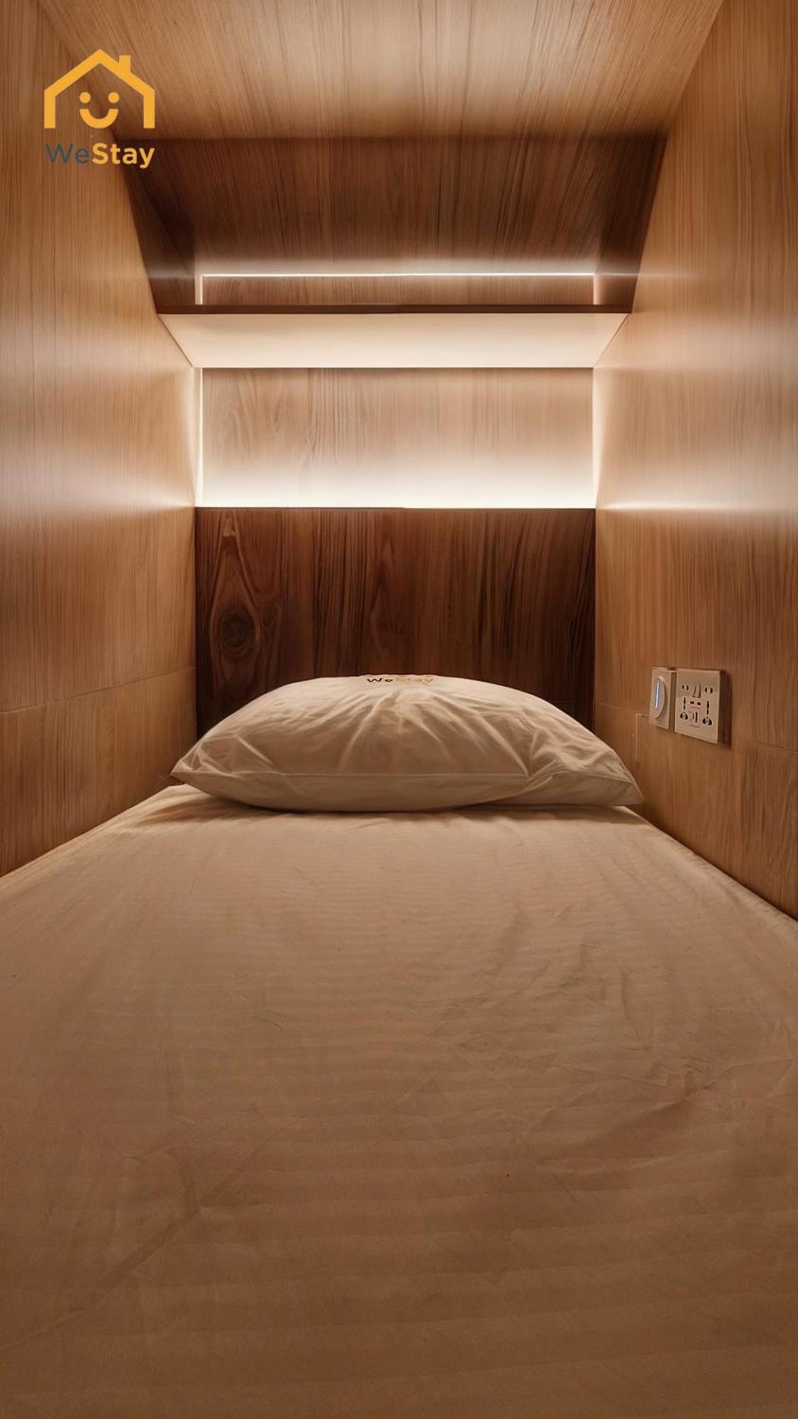 Westay Capsule Hostel Dubai Buitenkant foto
